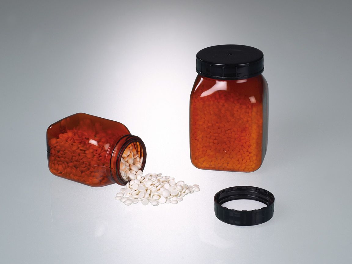 Wide-necked box, square, PVC amber, 100 ml, w/ cap