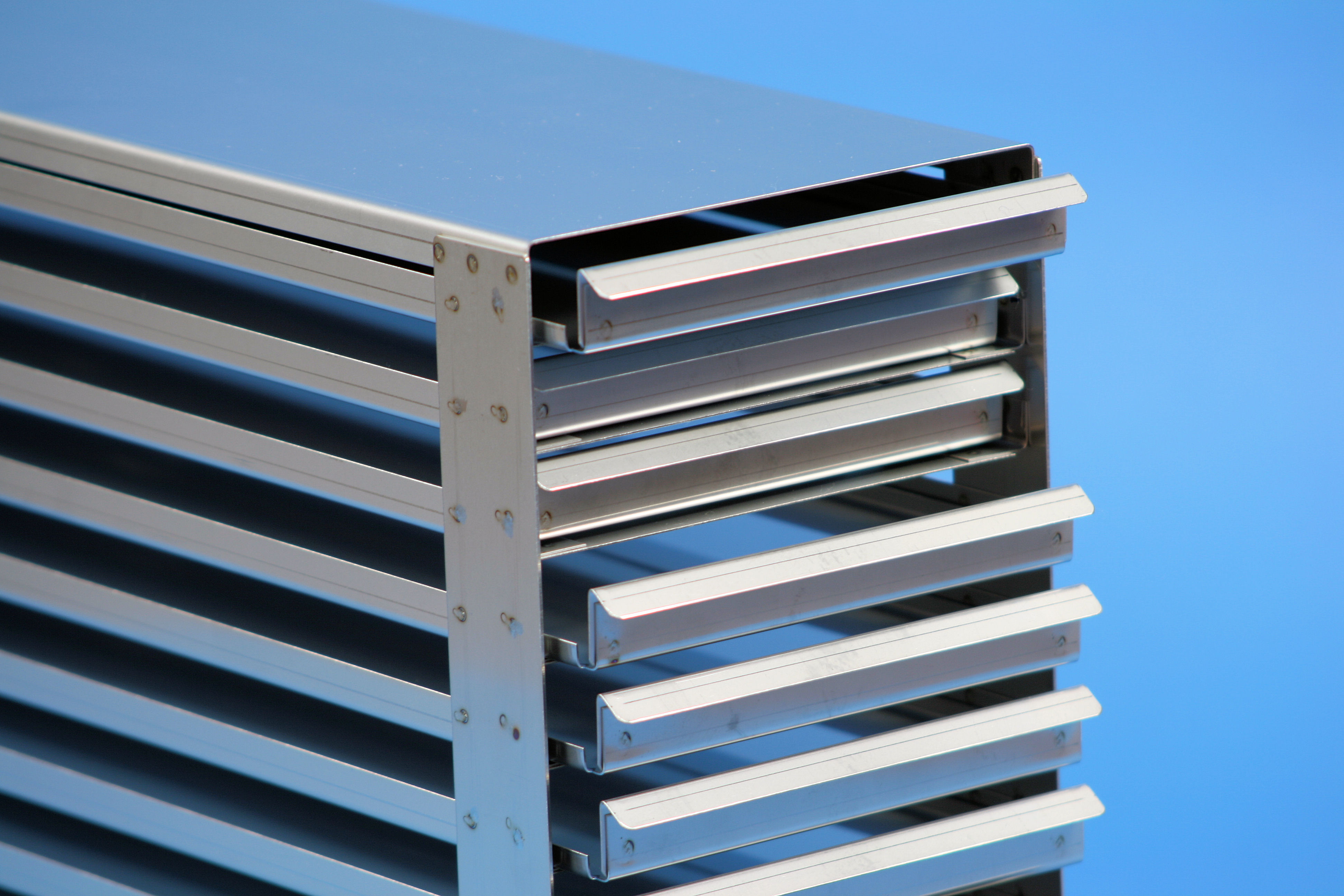 ALPHA skuffereol 25, for 12 boxe, 28mm