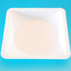 Weighing dishes PS 250 ml sqared white  140 x 140 x 22 mm