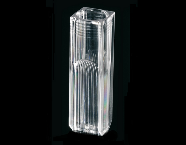 Spectrophotometer cuvette 2.5 ml semimicro. Vis 340 to 800 nm