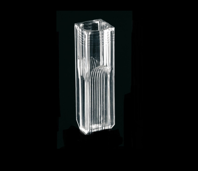 Spectrophotometer cuvette 2.5 ml semimicro. UV/Vis 280 to 800 nm