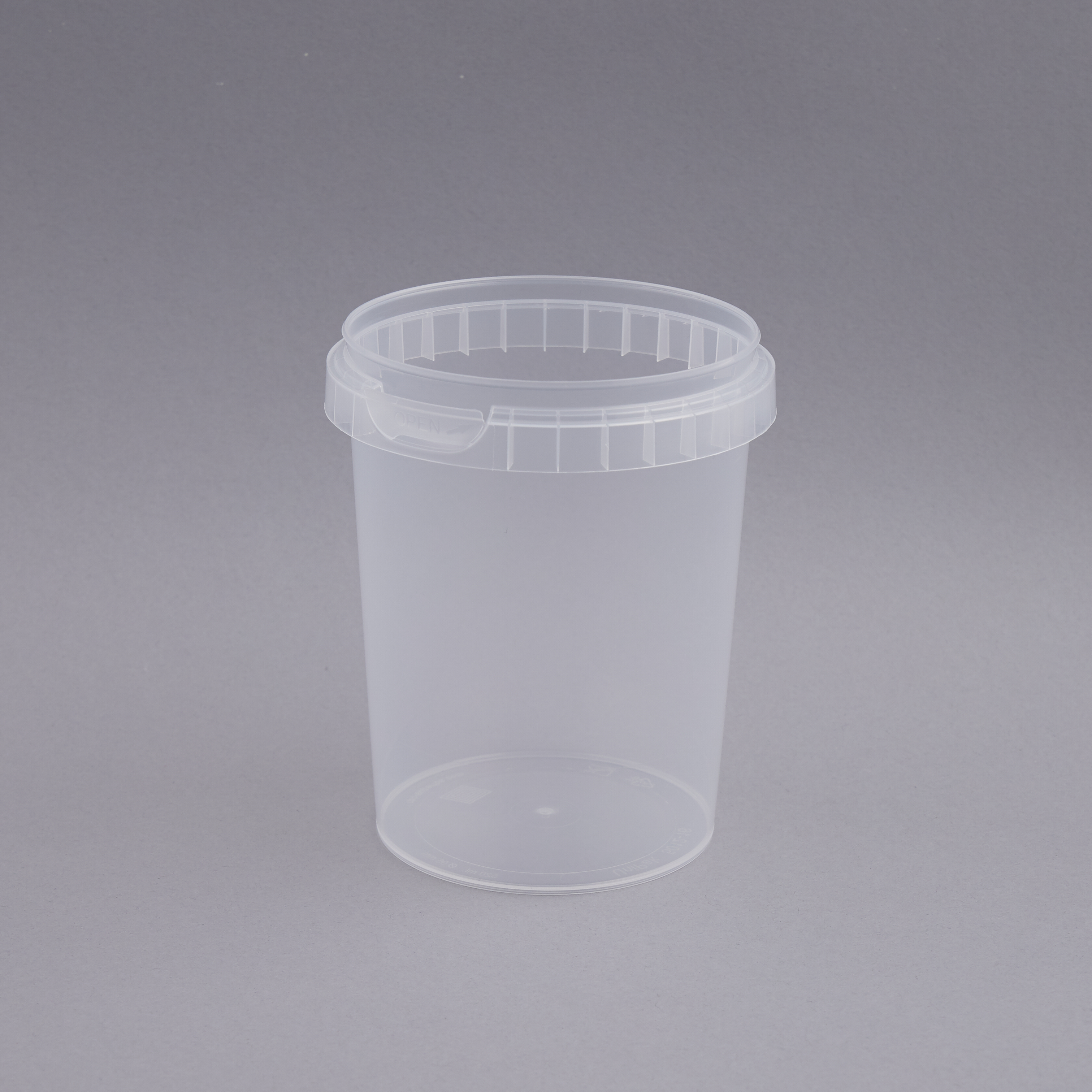 Plastbøtte  520 ml  klar PP  u/låg ø 95/75 mm h: 114 mm. Superfo...