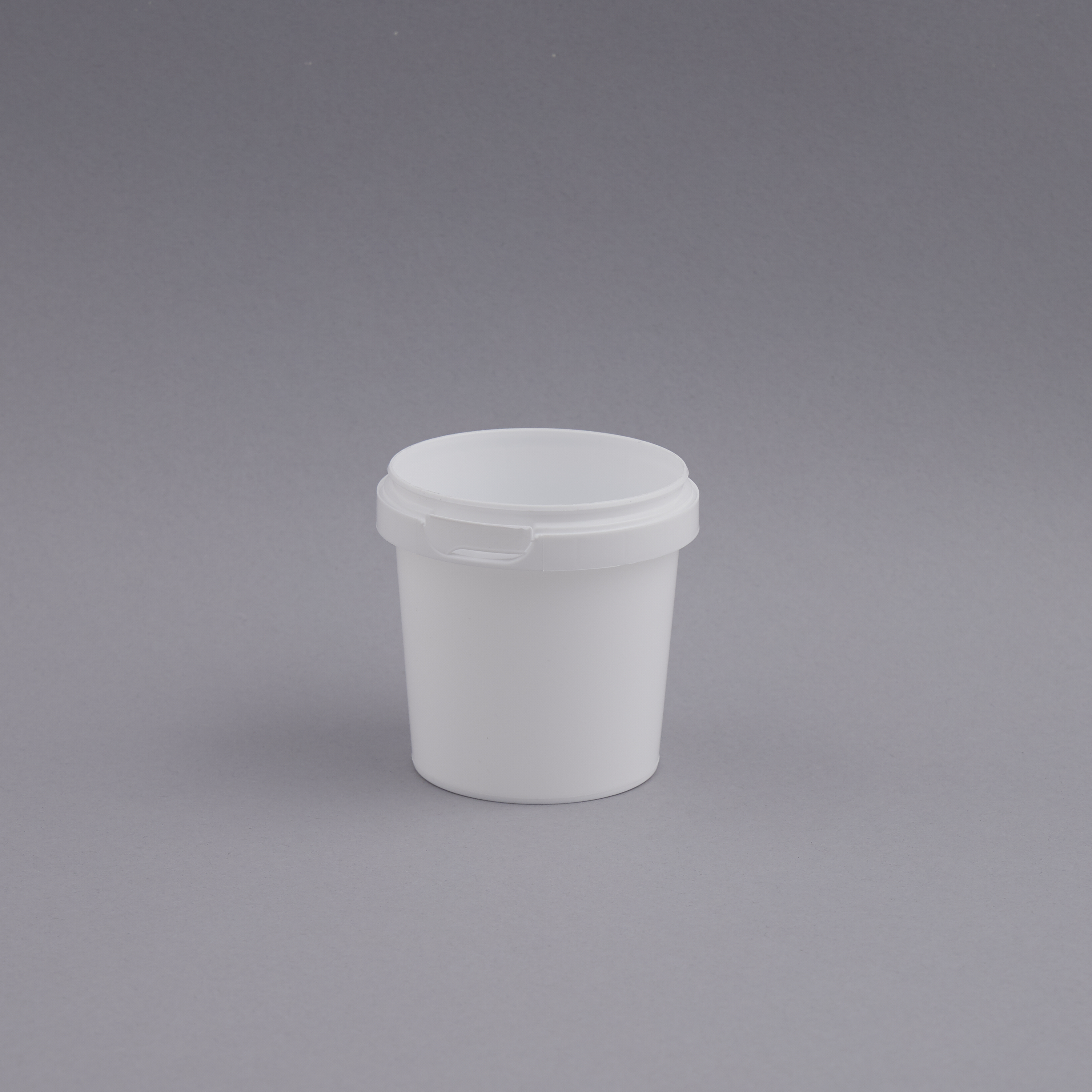 Plastbøtte 155 ml. hvid PP u/låg Ø: 69 mm - H: 67 mm