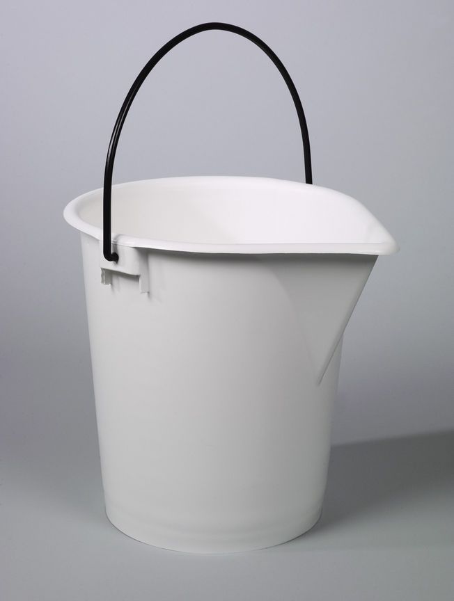 Laboratory bucket, PE white, w/ spout, 15 l
