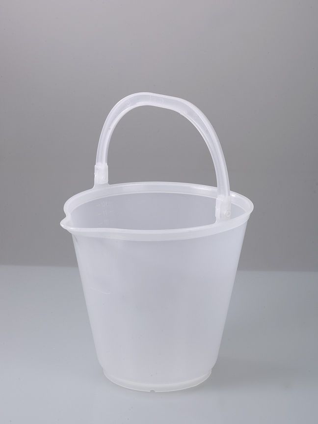 Bucket made of PE, transparent, w/ spout, 12l