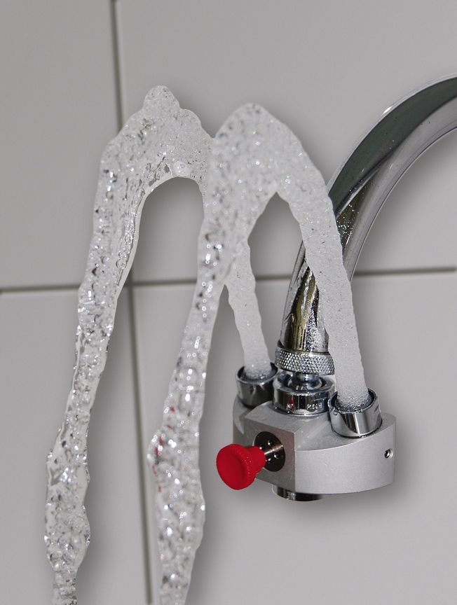 Eyes Fresh mini eyewash station, M22x1, 1/2", 3/8"