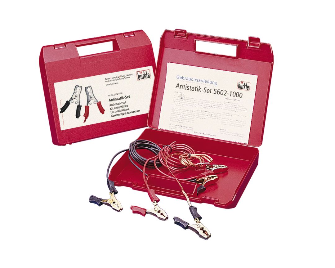 Anti-static set in case (3 copper cable w/ clamps)
