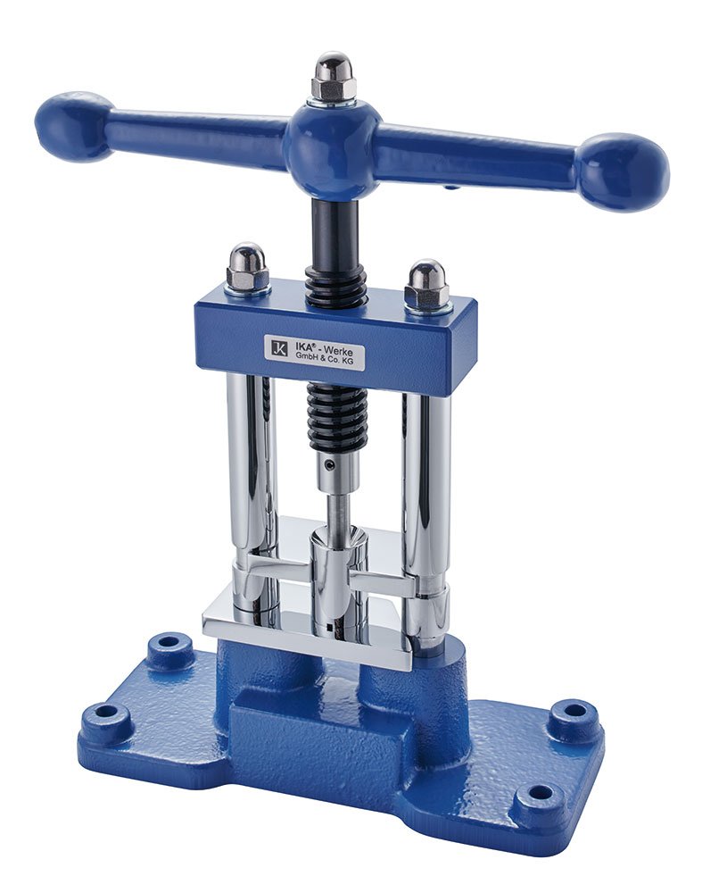 IKA C 21 Pelleting press