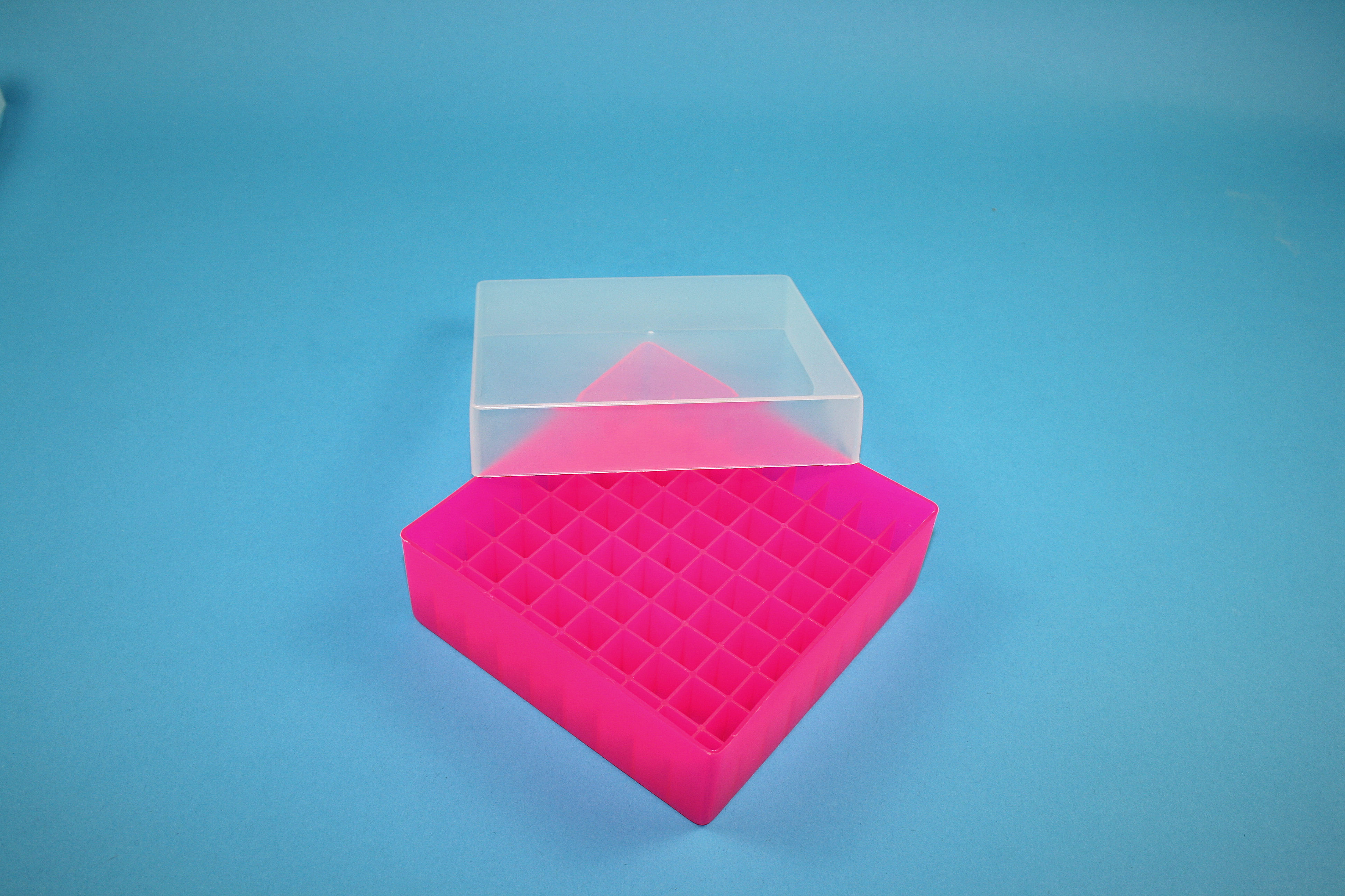 Cryo box, 130x130x45mm 81 hl. Ø 12,5mm, neonpink